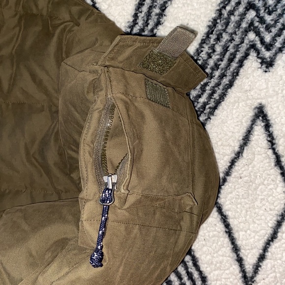 AE 77 Performance Puffer Coat | Size: M - Picture 7 of 13